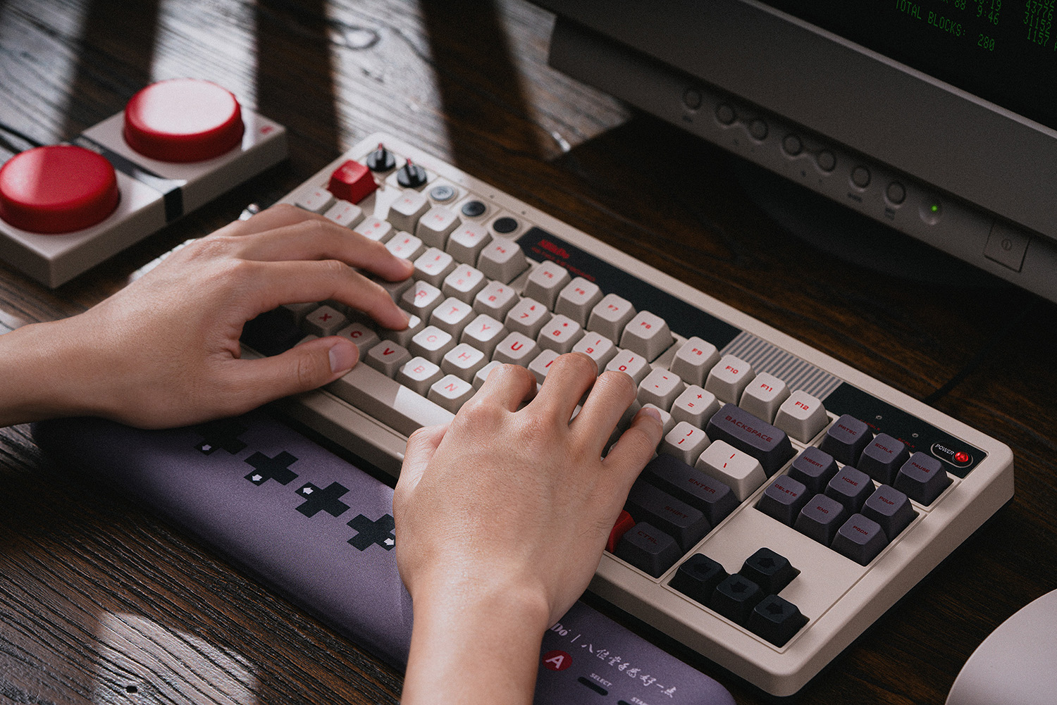 8Bitdo Retro Mechanical Keyboa - Retro Gaming Android ulasan dan harga